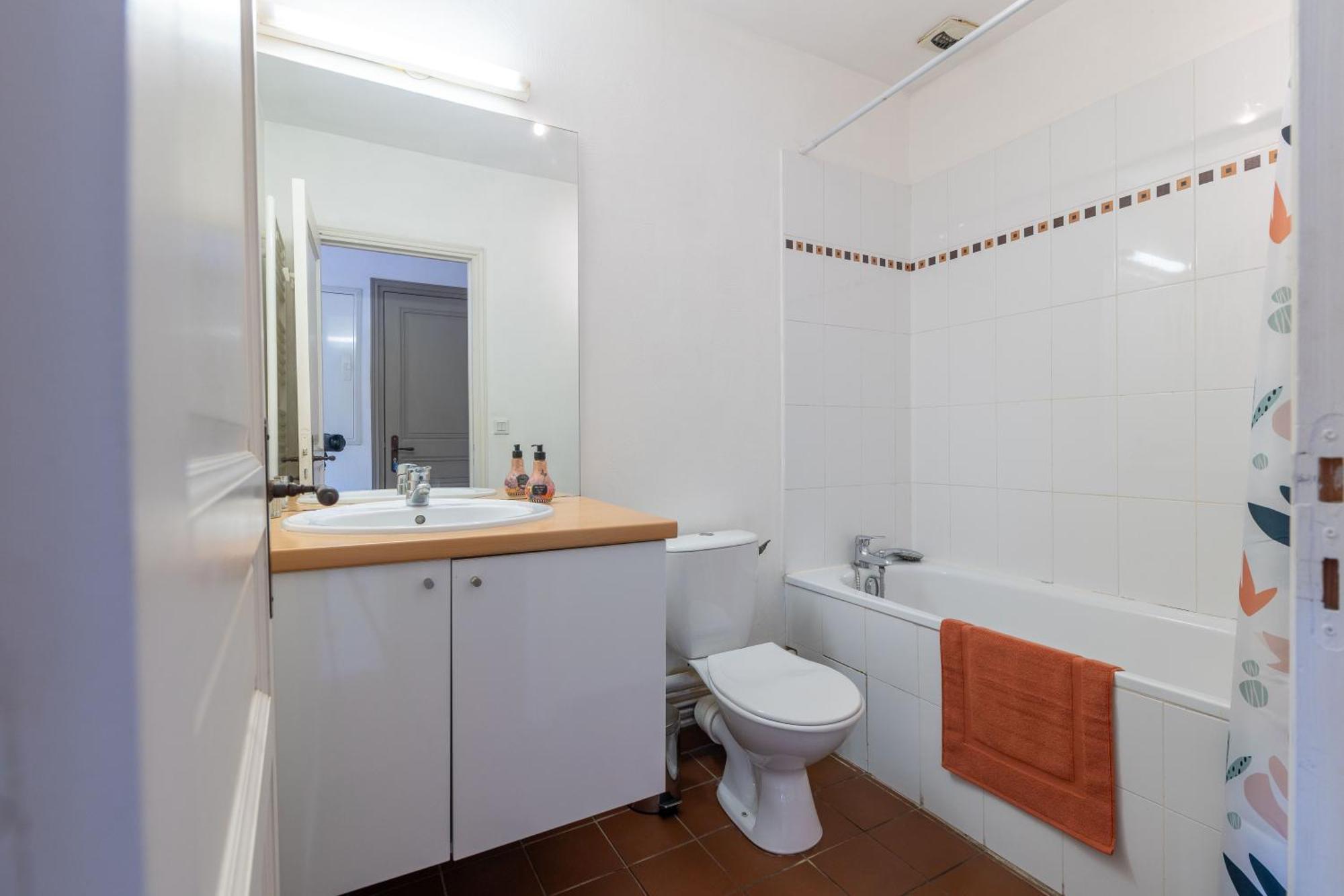 קרקסון Bel Appartement Avec Cour Au Coeur De La Bastide מראה חיצוני תמונה