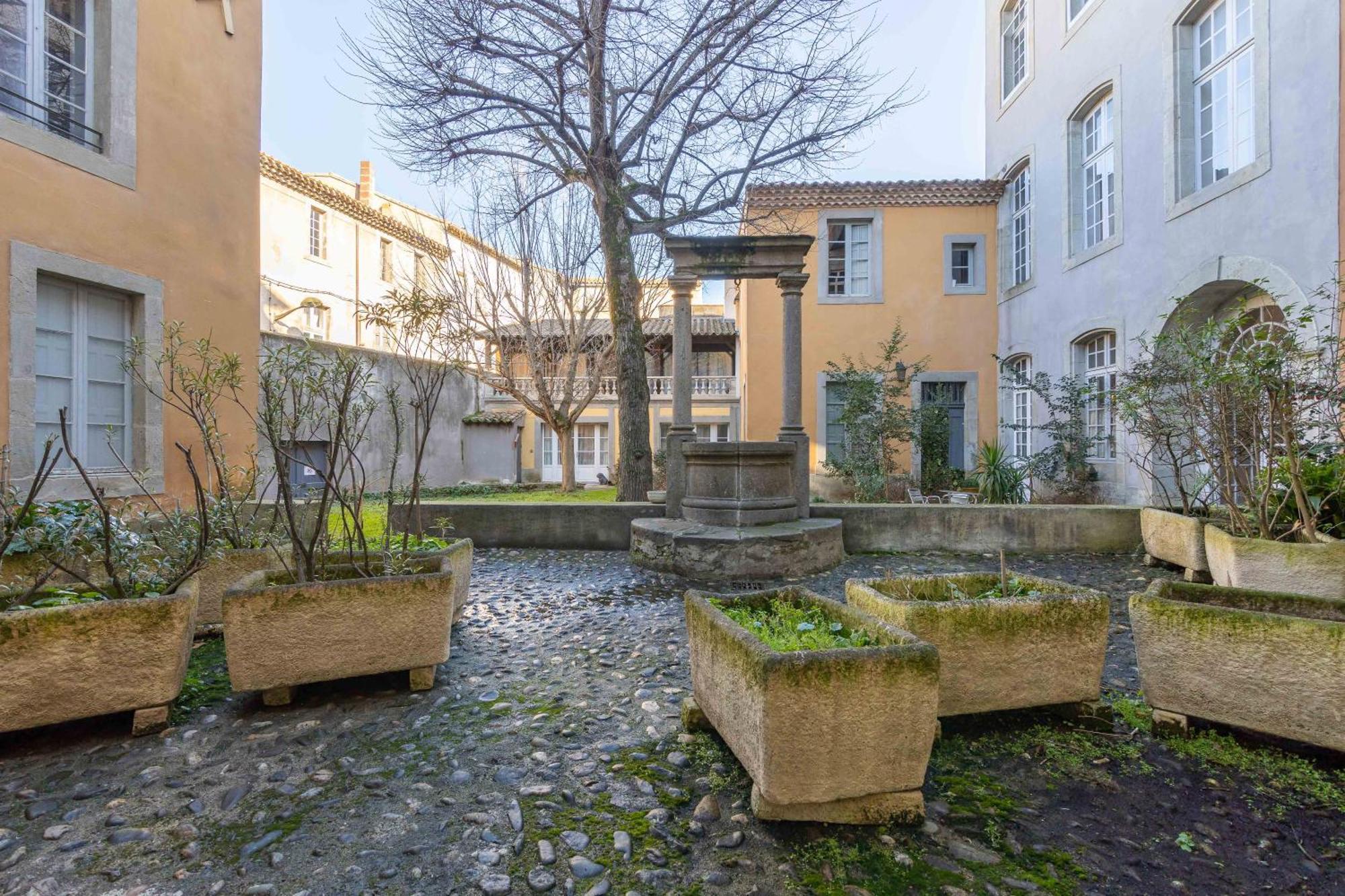 קרקסון Bel Appartement Avec Cour Au Coeur De La Bastide מראה חיצוני תמונה